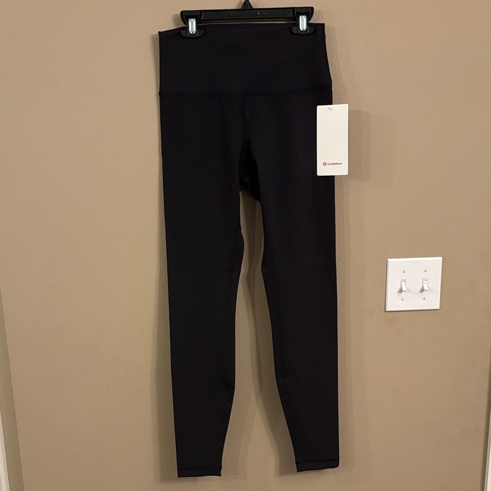 Women’s Lululemon Size 8 Wunder Train HR Leggings NEW WITH TAGS